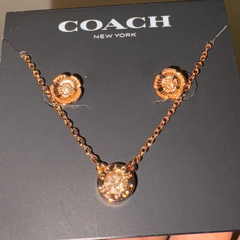 Coach Tea Rose Pendant Necklace and Earrings Gift Set | NWT | Beautiful Gift - Picture 4 of 11
